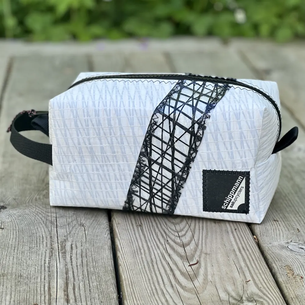 Arholma — Necessär · wash bag